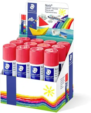 STAEDTLER NORIS EXPOSITOR DE 12 BARRAS DE PEGAMENTO 40GR - SIN DISOLVENTES - USO ESCOLAR - PEGA PAPEL, CARTULINA, TEJIDO ETC