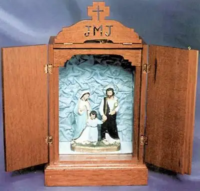 CAPILLA DOMICILIARIA MADERA 42X22,5X18